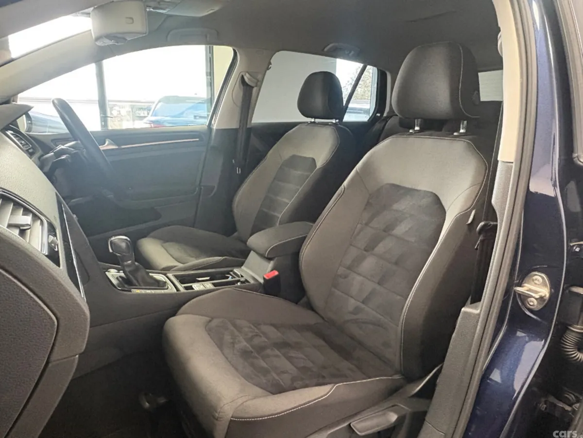Volkswagen Golf Hatchback, Petrol, 2015, Blue