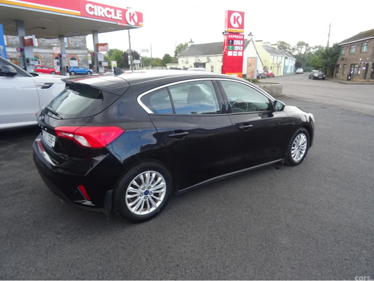 Ford Focus Hatchback, Diesel, 2019, Black