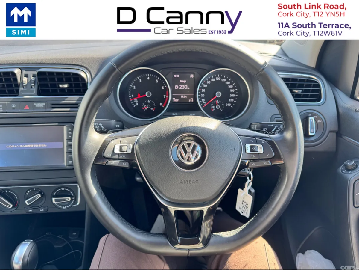 Volkswagen Polo Hatchback, Petrol, 2014, Red