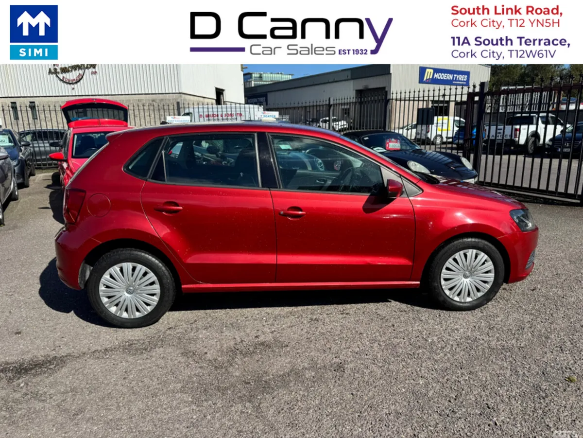 Volkswagen Polo Hatchback, Petrol, 2014, Red