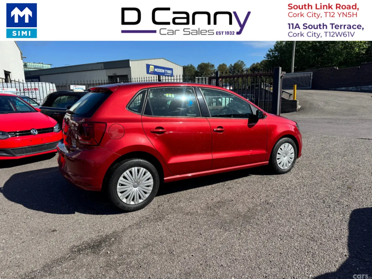 Volkswagen Polo Hatchback, Petrol, 2014, Red