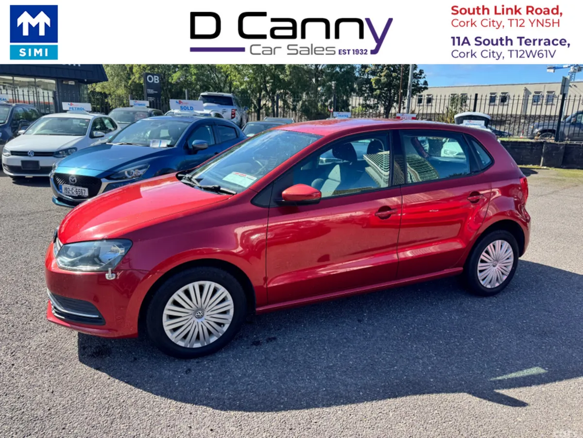 Volkswagen Polo Hatchback, Petrol, 2014, Red