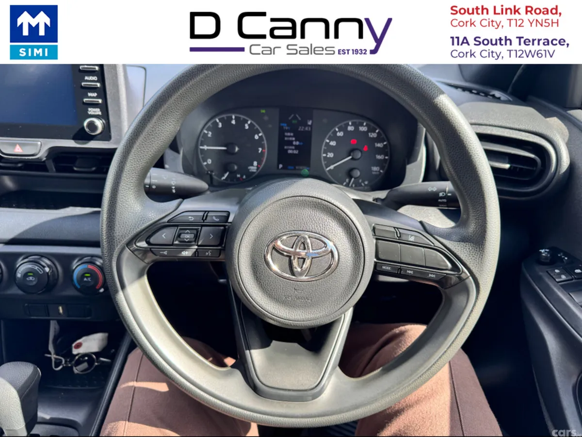 Toyota Yaris Hatchback, Petrol, 2020, White