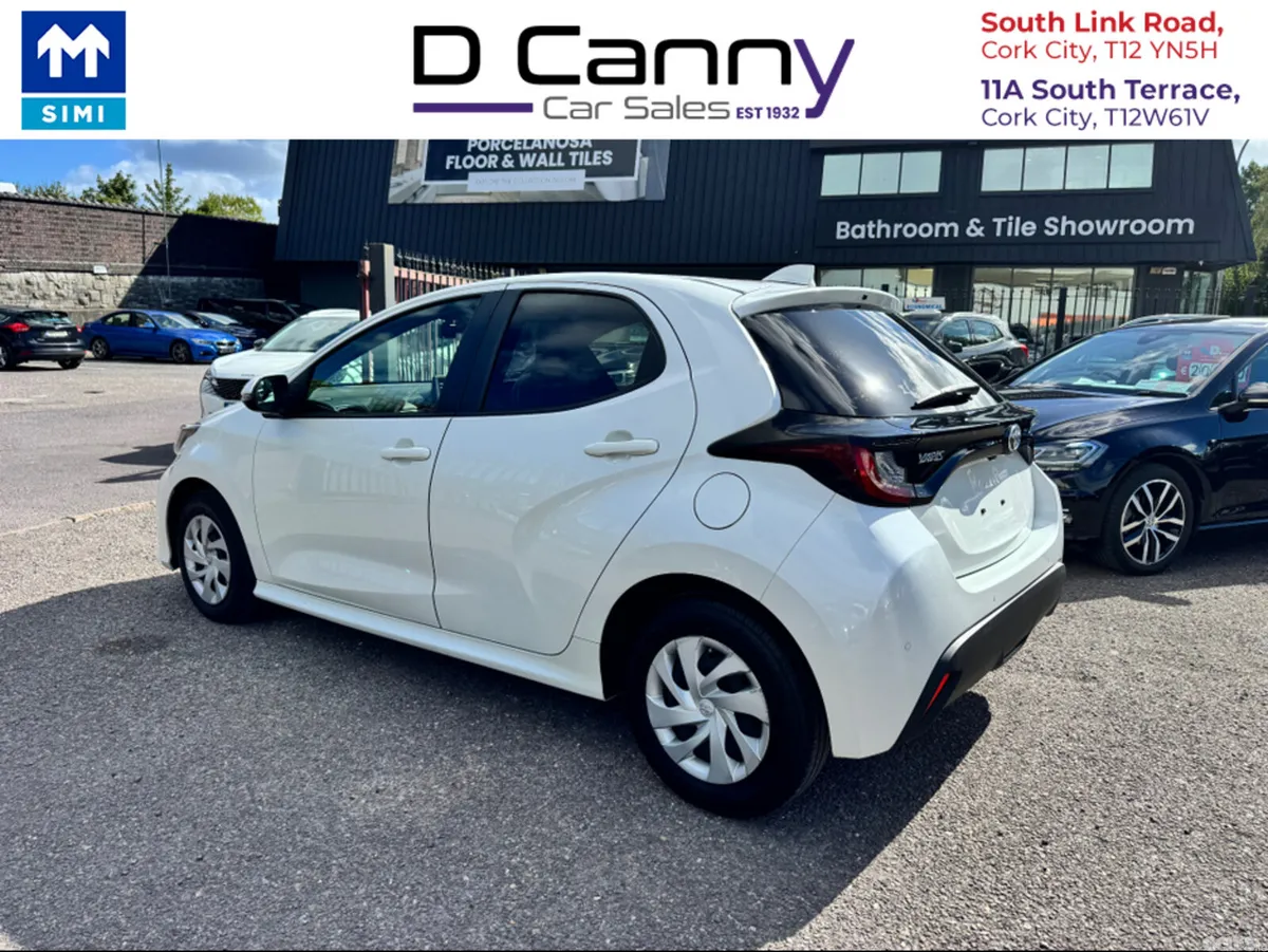 Toyota Yaris Hatchback, Petrol, 2020, White
