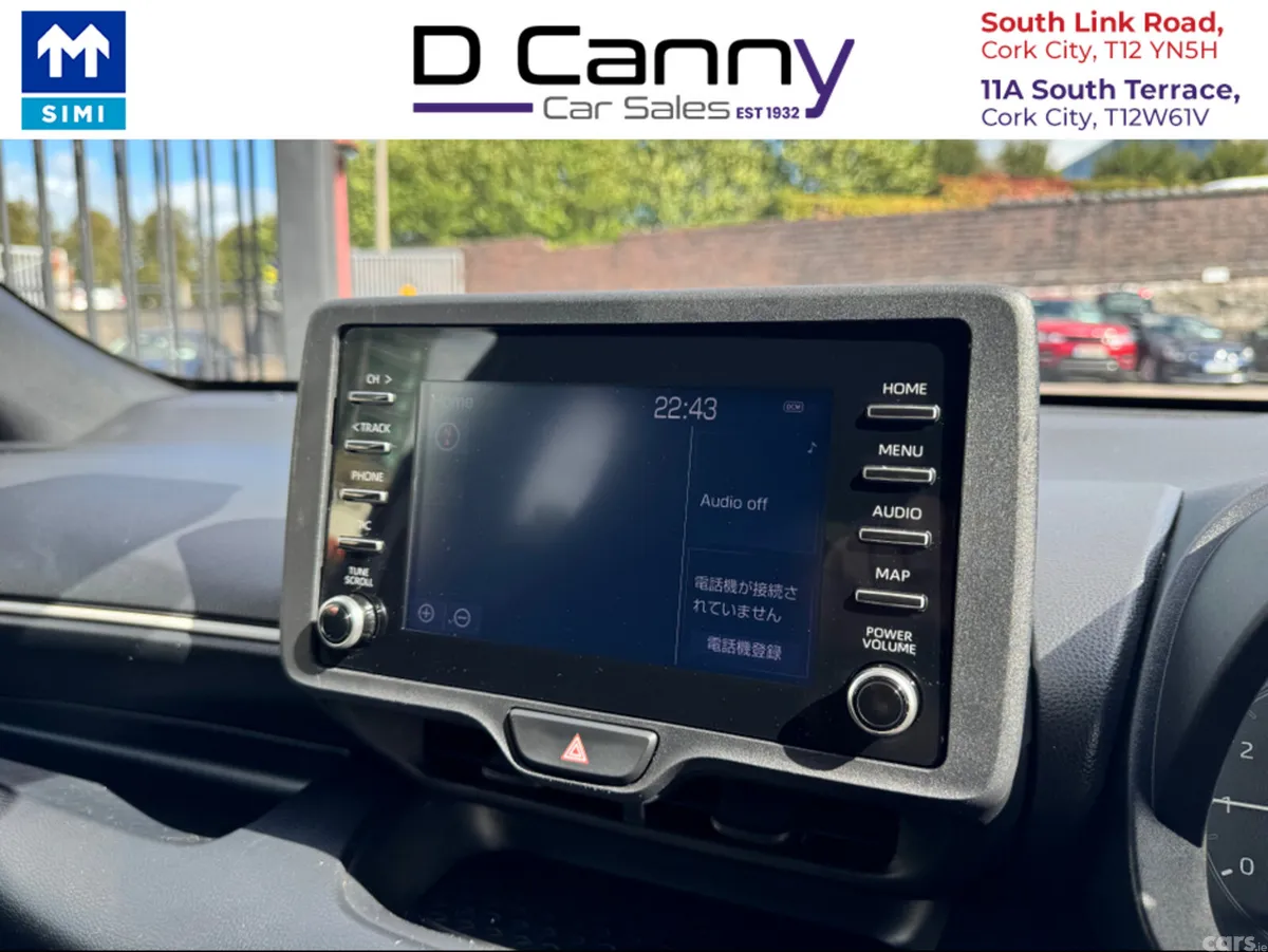Toyota Yaris Hatchback, Petrol, 2020, White