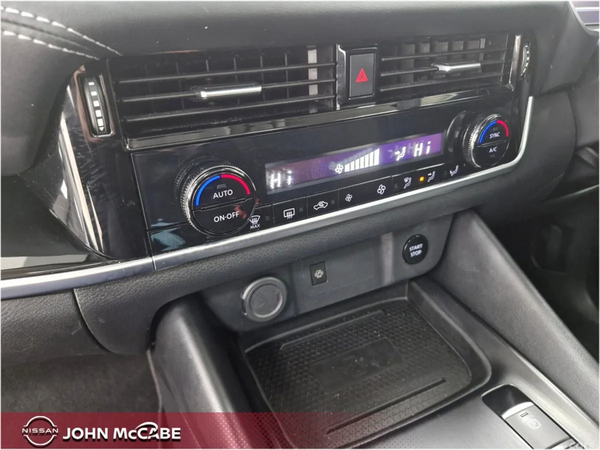 Nissan Qashqai MPV, Petrol Hybrid, 2024, Black