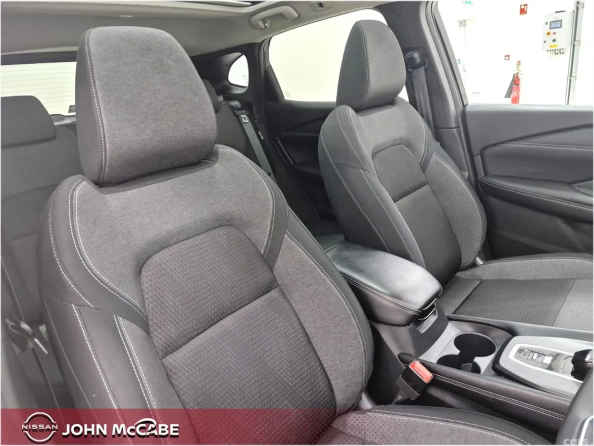 Nissan Qashqai MPV, Petrol Hybrid, 2024, Black