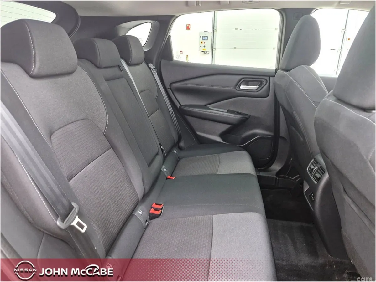 Nissan Qashqai MPV, Petrol Hybrid, 2024, Black