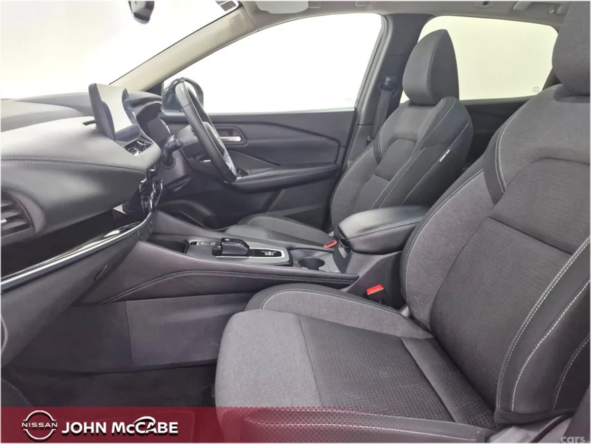 Nissan Qashqai MPV, Petrol Hybrid, 2024, Black