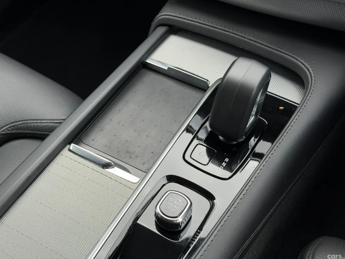 Volvo XC90 Estate, Petrol Plug-in Hybrid, 2024, Grey
