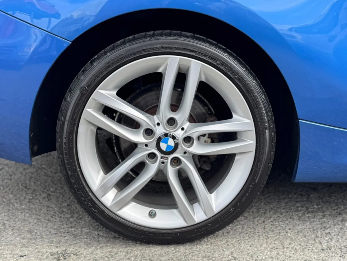 BMW 1-Series Hatchback, Diesel, 2015, Blue