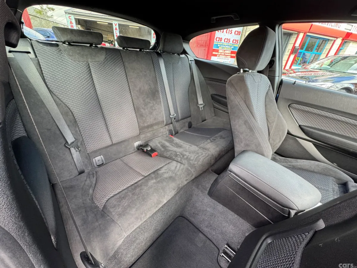BMW 1-Series Hatchback, Diesel, 2015, Blue