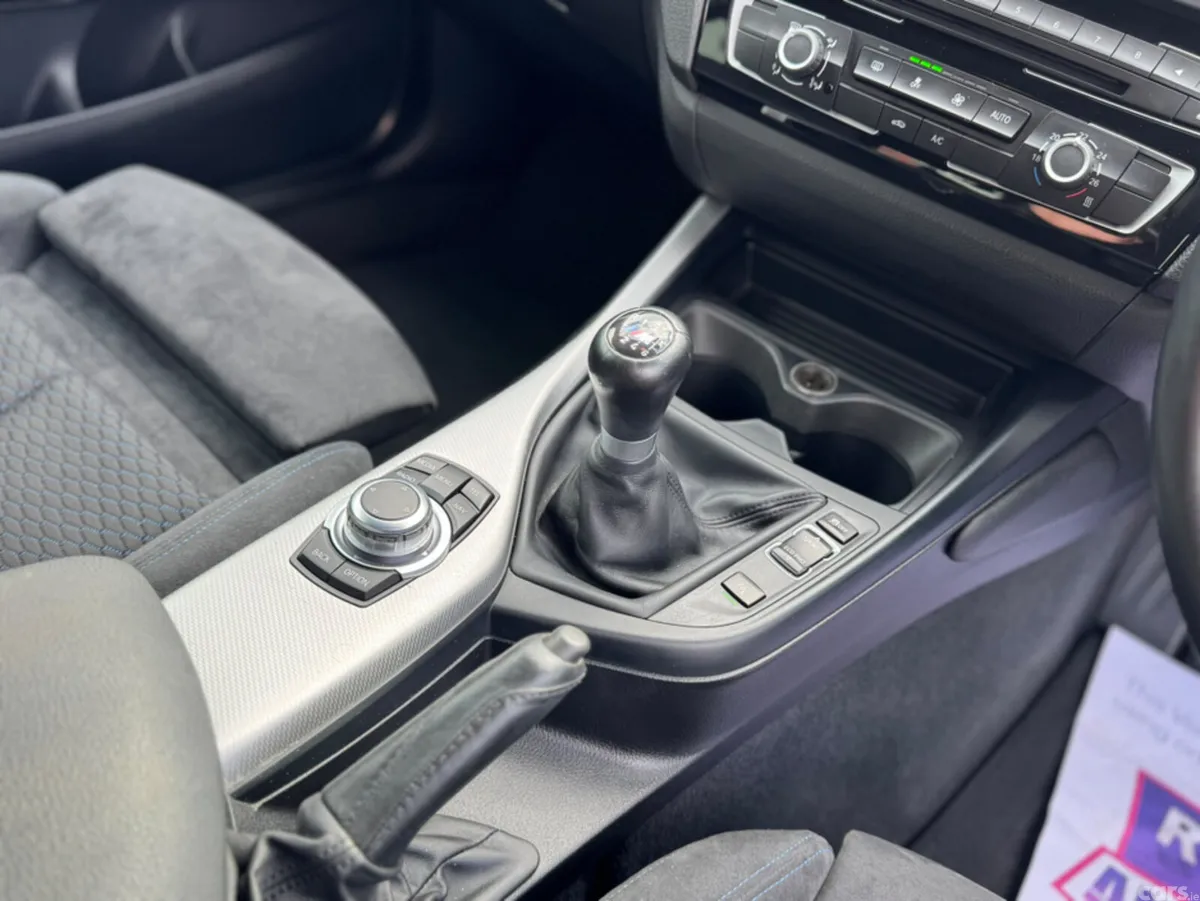 BMW 1-Series Hatchback, Diesel, 2015, Blue