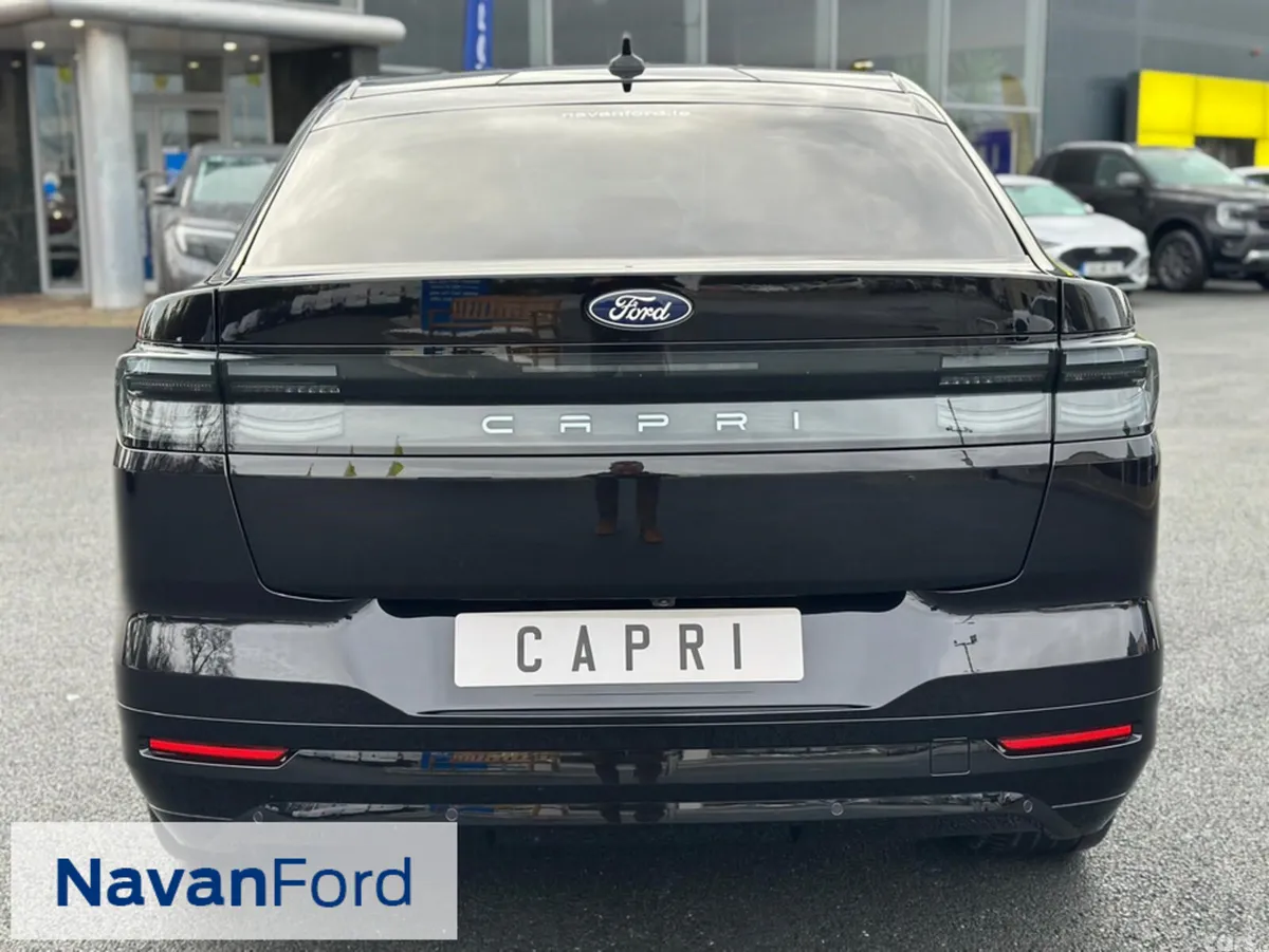 Ford Capri SUV, Electric, 2027, Black