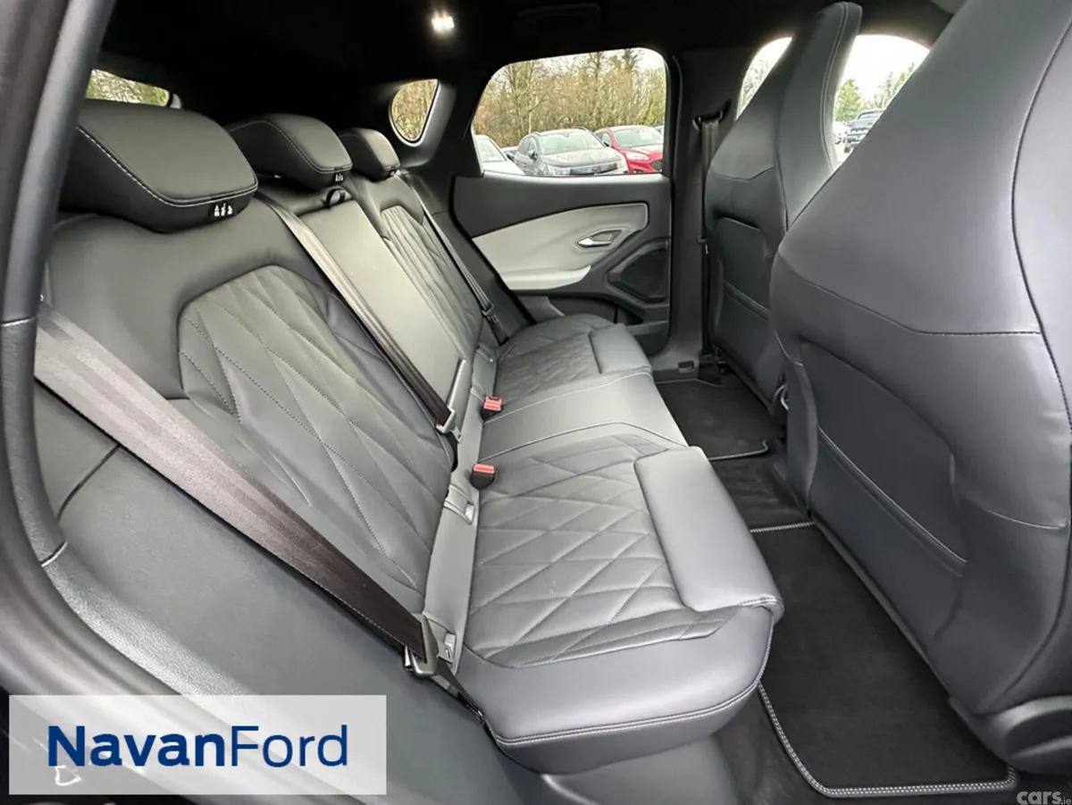 Ford Capri SUV, Electric, 2027, Black