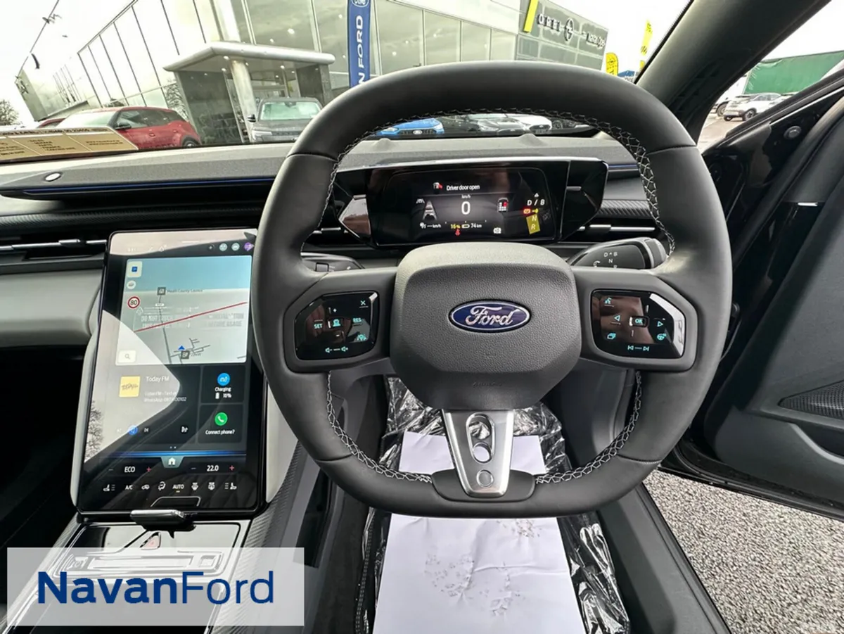 Ford Capri SUV, Electric, 2027, Black