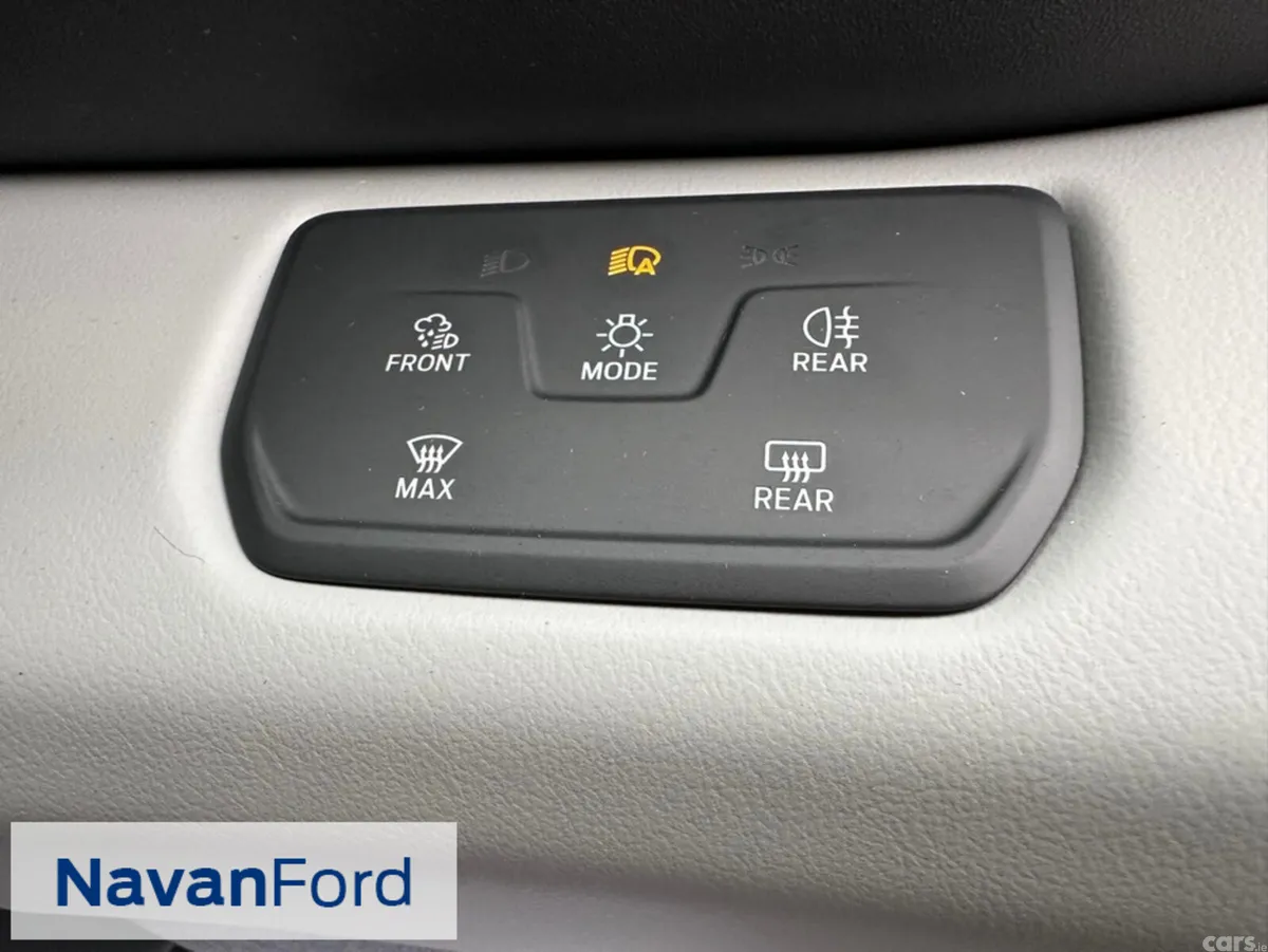 Ford Capri SUV, Electric, 2027, Black
