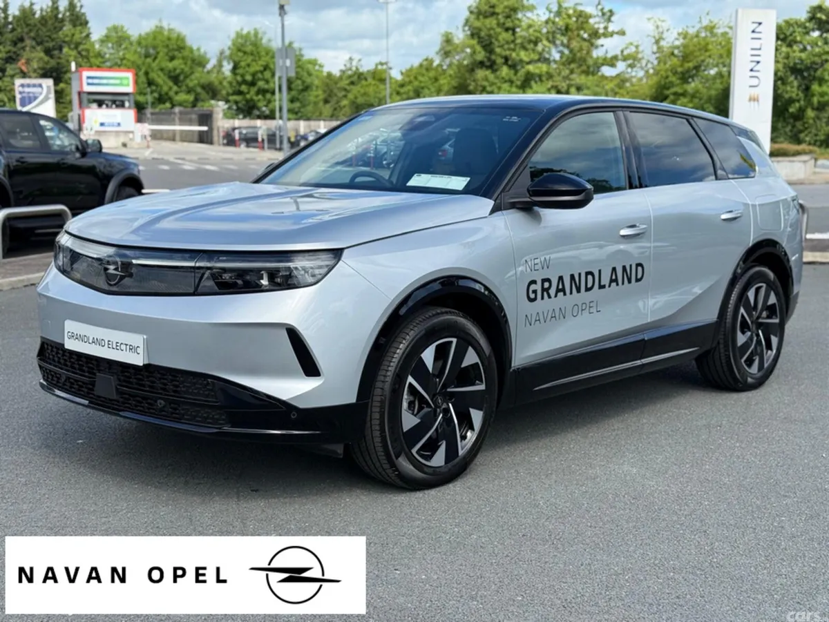 Opel Grandland SUV, Petrol Hybrid, 2027, Silver
