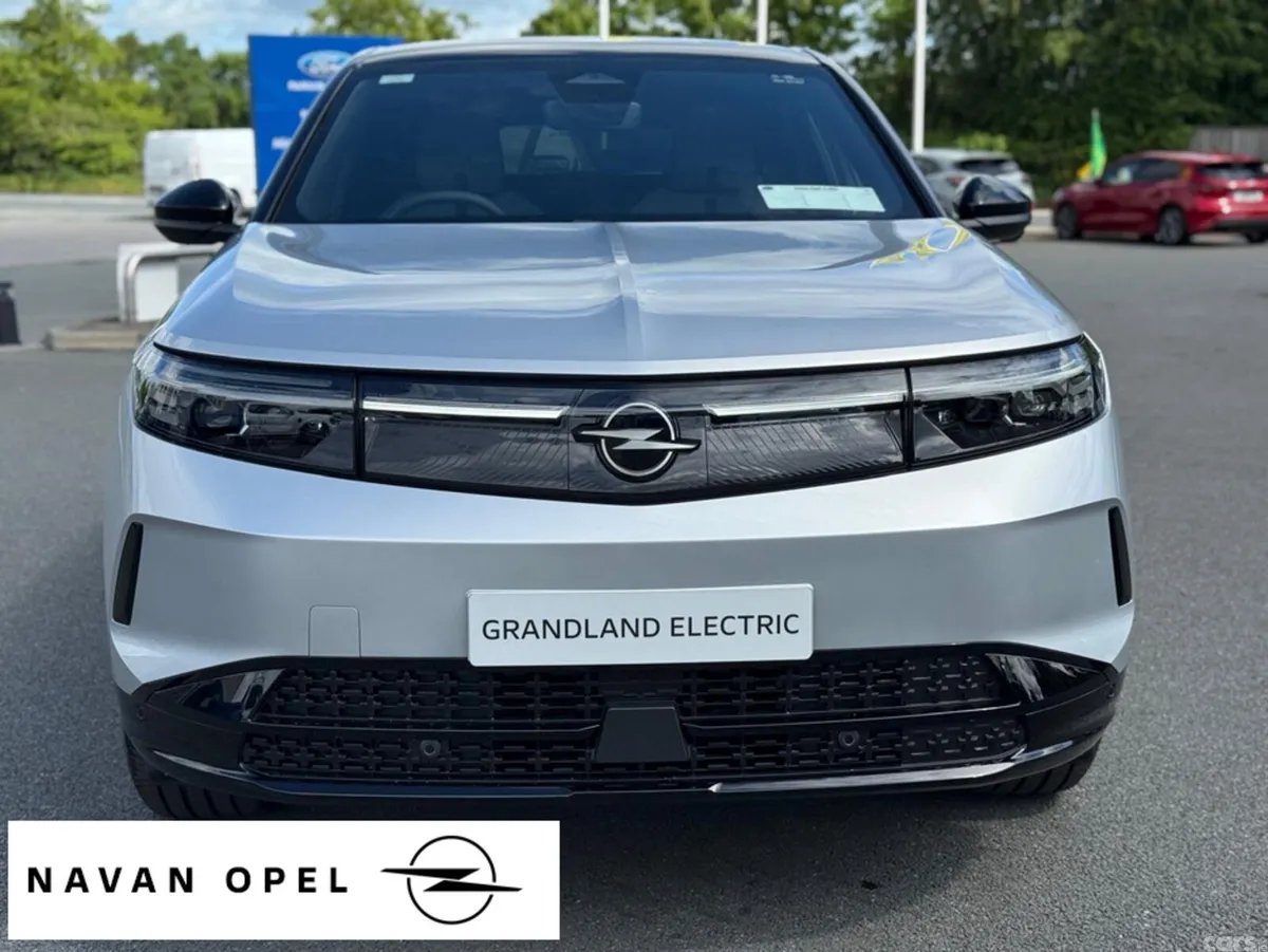Opel Grandland SUV, Petrol Hybrid, 2027, Silver