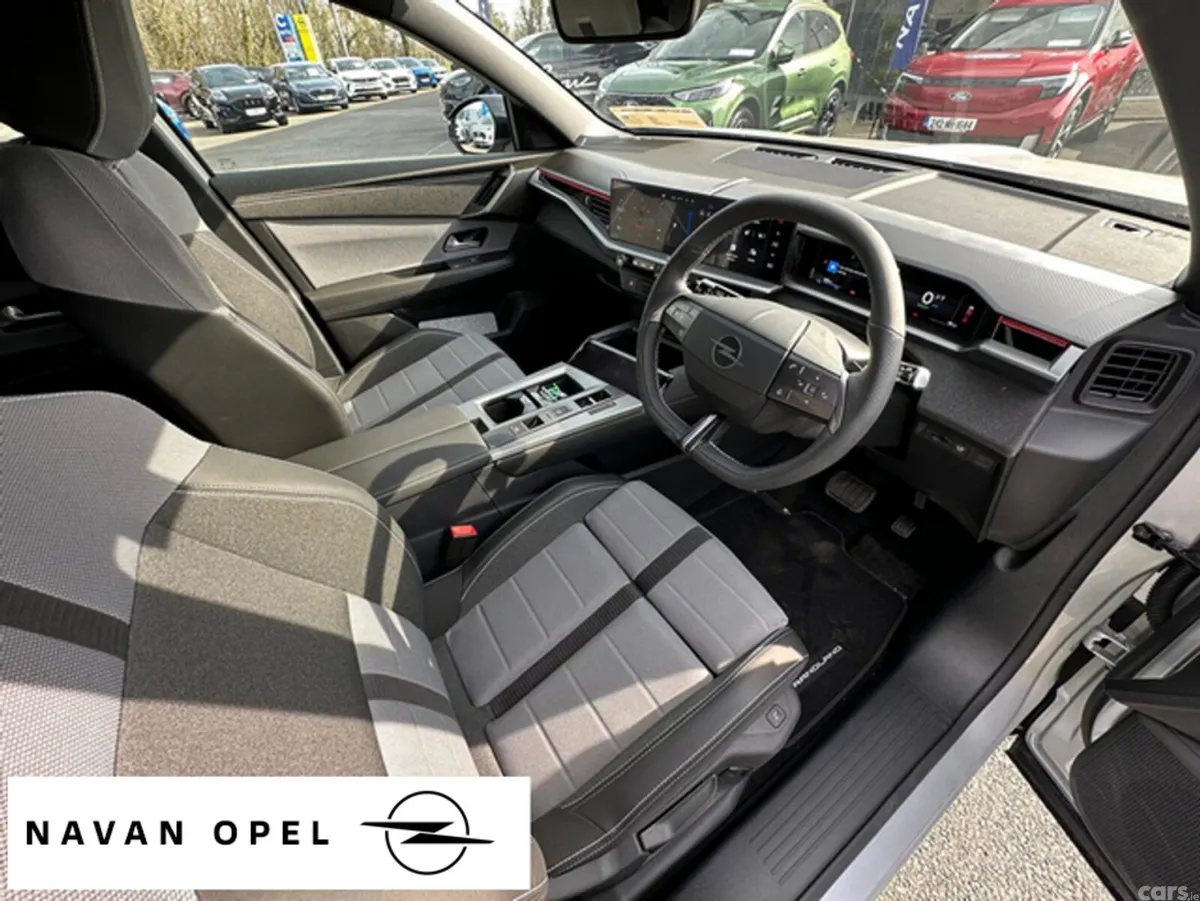 Opel Grandland SUV, Petrol Hybrid, 2027, Silver