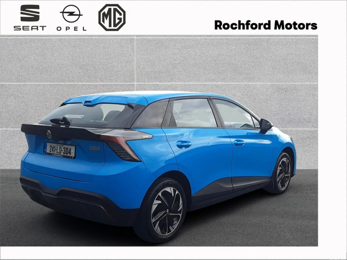 MG MG4 Hatchback, Electric, 2024, Blue
