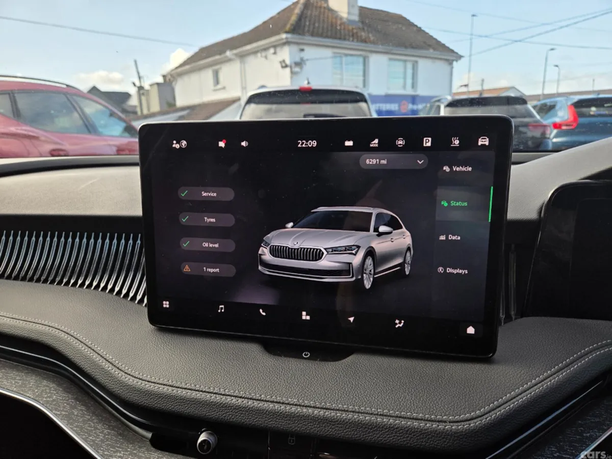 Skoda Superb Estate, Petrol Plug-in Hybrid, 2024, Grey
