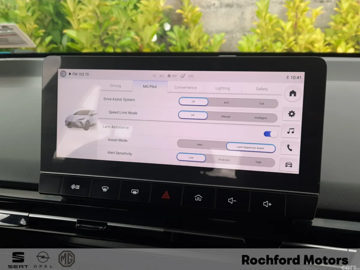 MG MG4 Hatchback, Electric, 2024, Blue