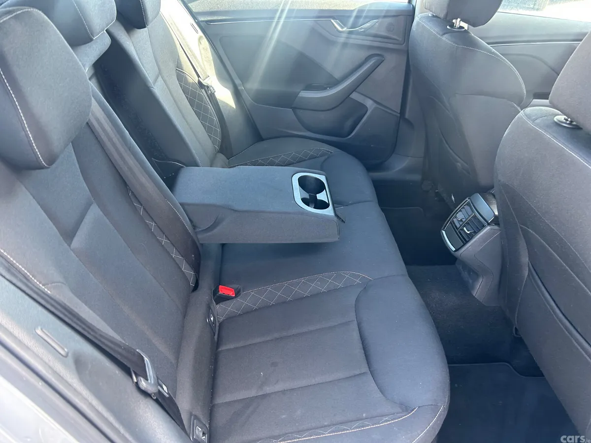 Skoda Kamiq Hatchback, Petrol, 2023, Grey