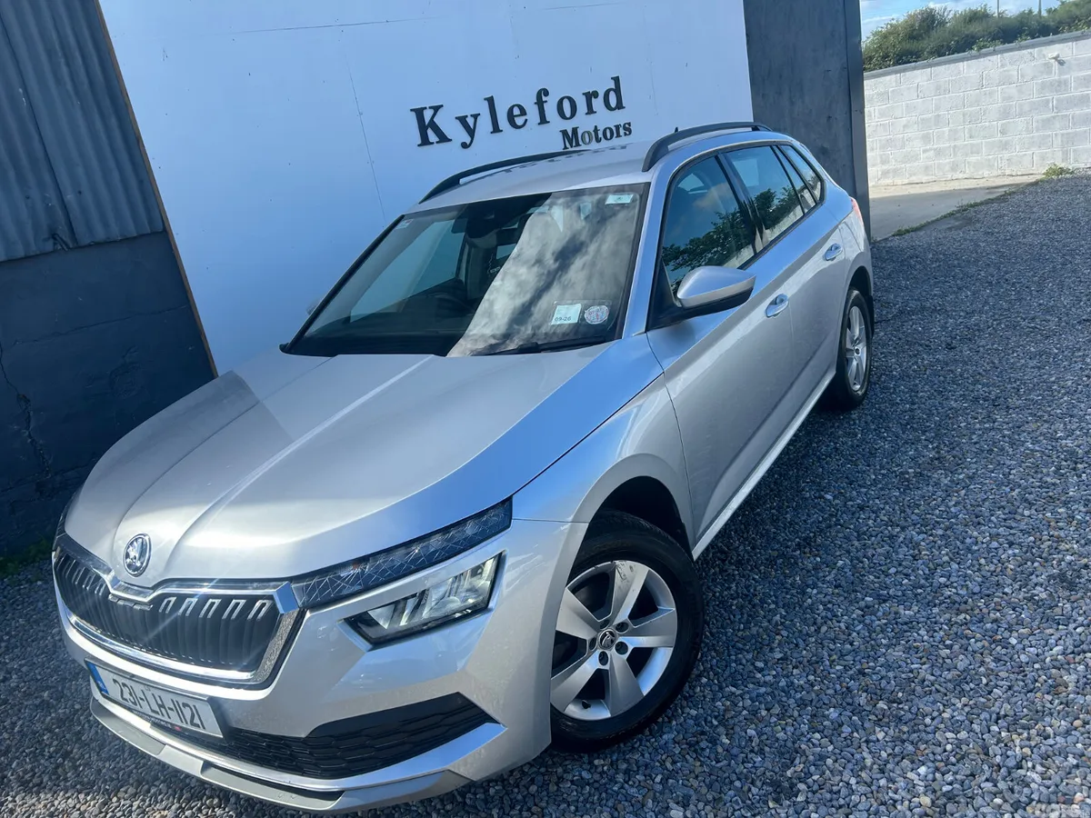 Skoda Kamiq Hatchback, Petrol, 2023, Grey