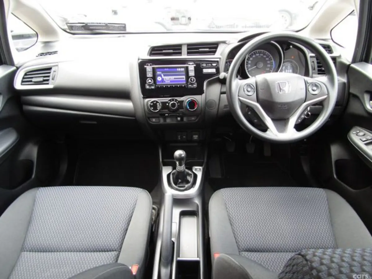 Honda Jazz Hatchback, Petrol, 2019, Grey