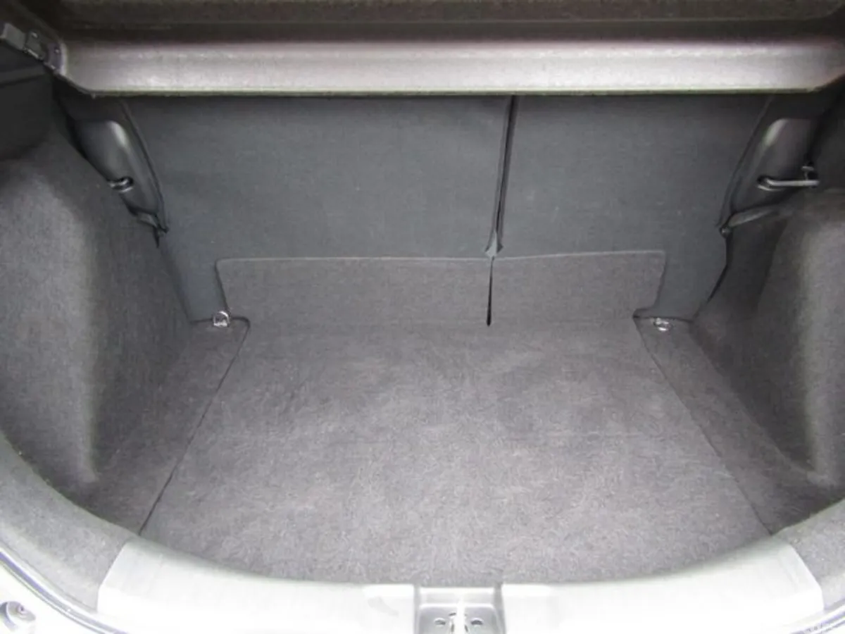 Honda Jazz Hatchback, Petrol, 2019, Grey