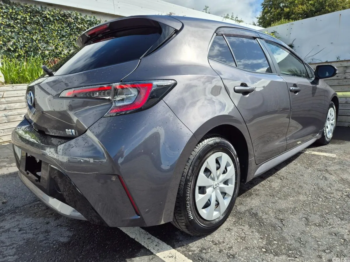 Toyota Corolla Hatchback, Petrol Hybrid, 2022, Grey