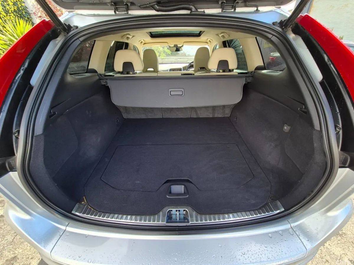 Volvo XC60 SUV, Diesel, 2017, Silver