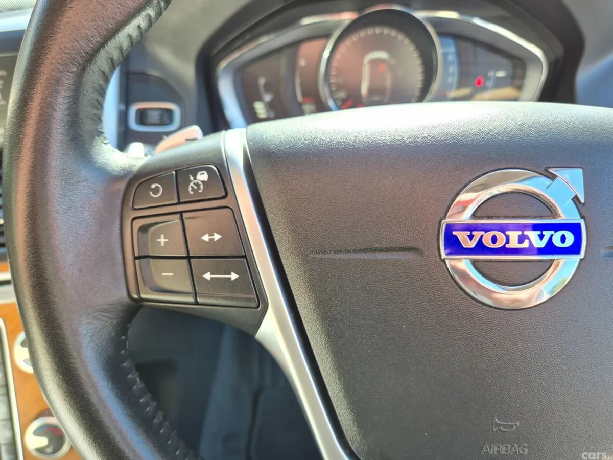 Volvo XC60 SUV, Diesel, 2017, Silver