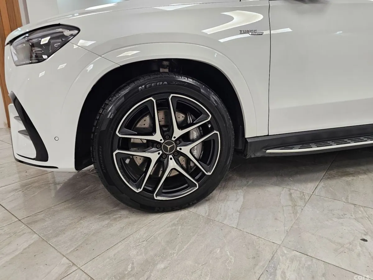Mercedes-Benz GLE SUV, Petrol Plug-in Hybrid, 2025, White