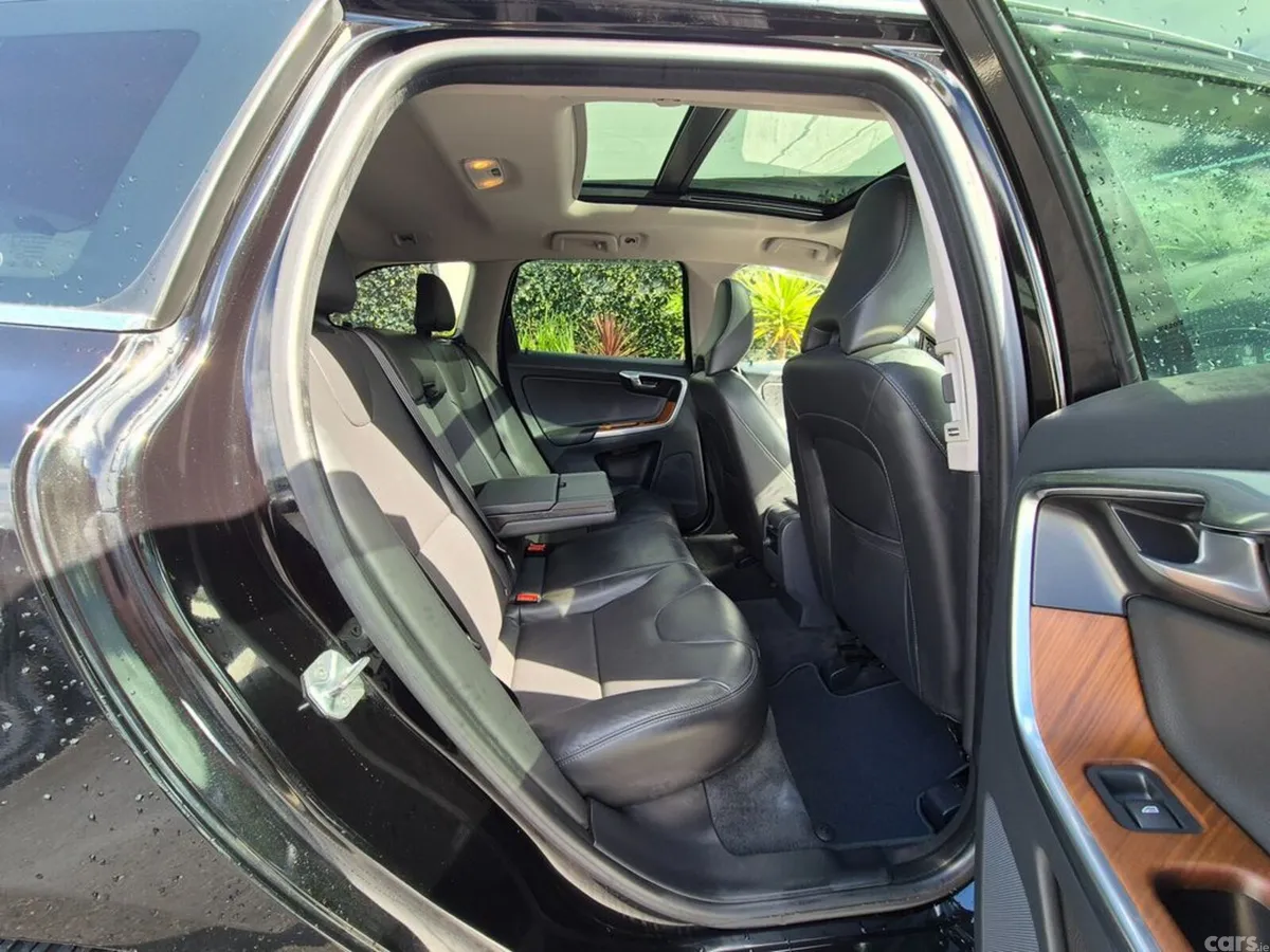 Volvo XC60 SUV, Diesel, 2017, Black