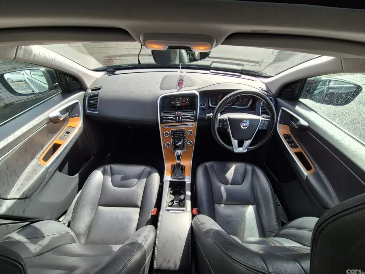 Volvo XC60 SUV, Diesel, 2017, Black