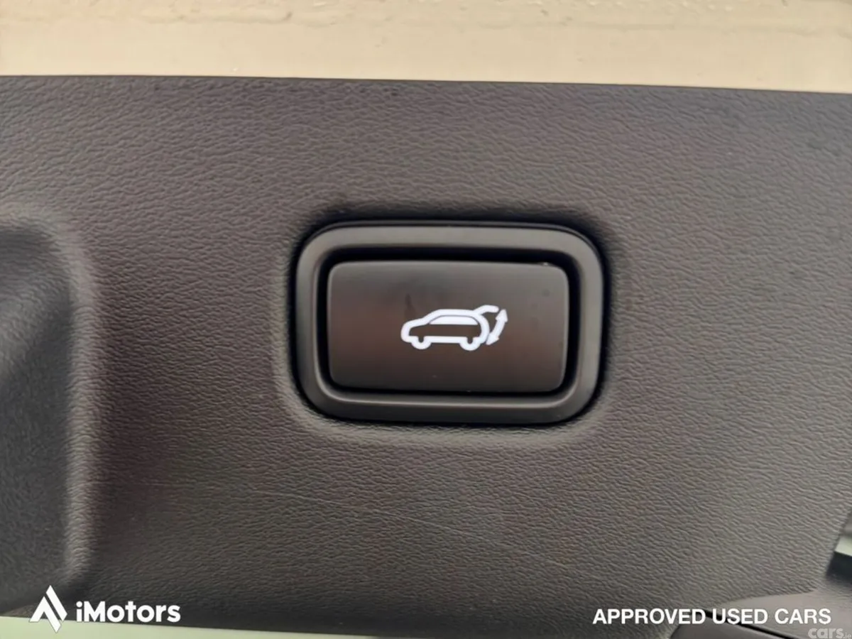 Kia EV6 SUV, Electric, 2024, White