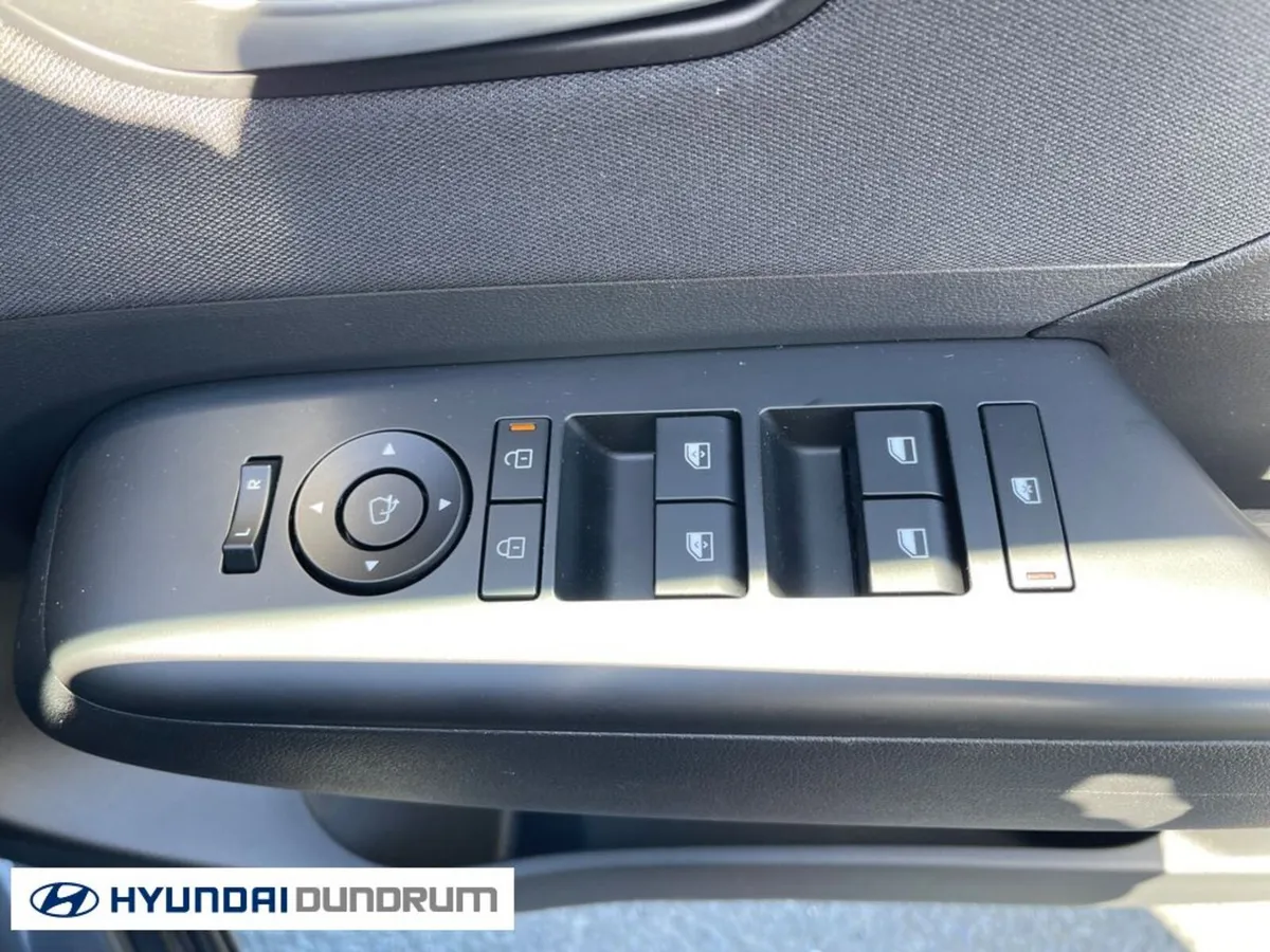 Hyundai KONA MPV, Petrol, 2026, Grey