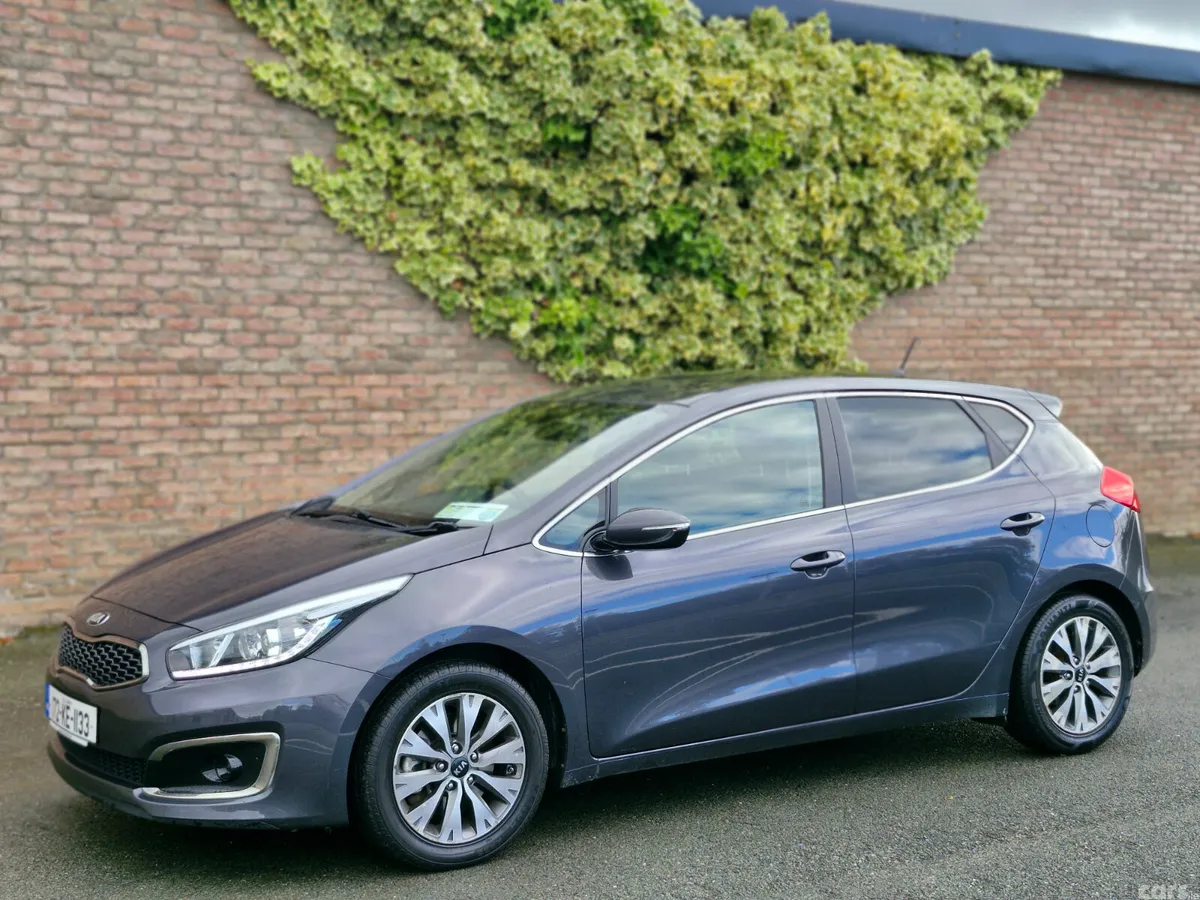 Kia Ceed Hatchback, Diesel, 2017, Grey