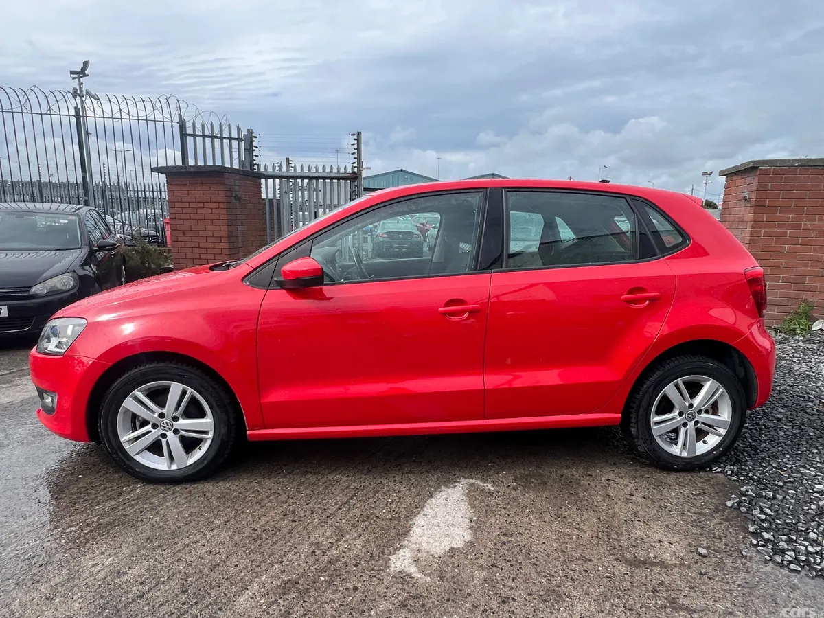 Volkswagen Polo Hatchback, Petrol, 2013, Red