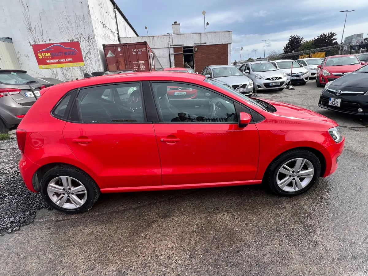 Volkswagen Polo Hatchback, Petrol, 2013, Red