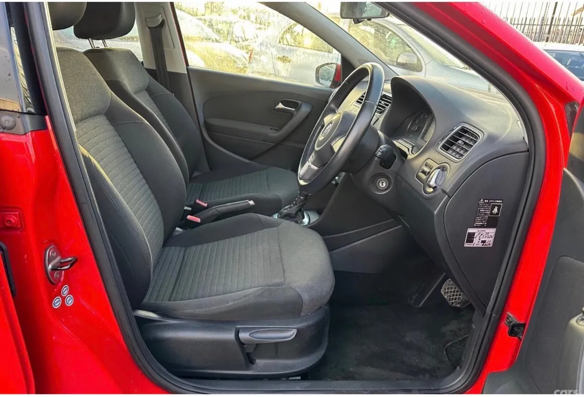 Volkswagen Polo Hatchback, Petrol, 2013, Red