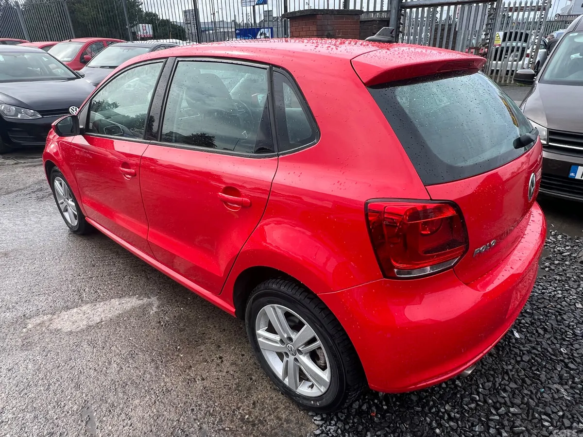 Volkswagen Polo Hatchback, Petrol, 2013, Red