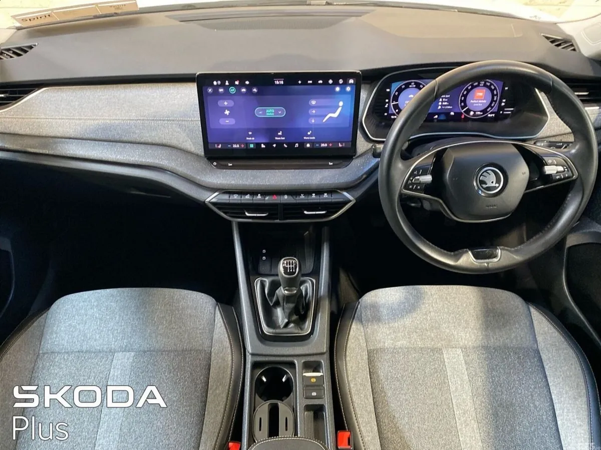 Skoda Octavia Saloon, Petrol, 2024, White