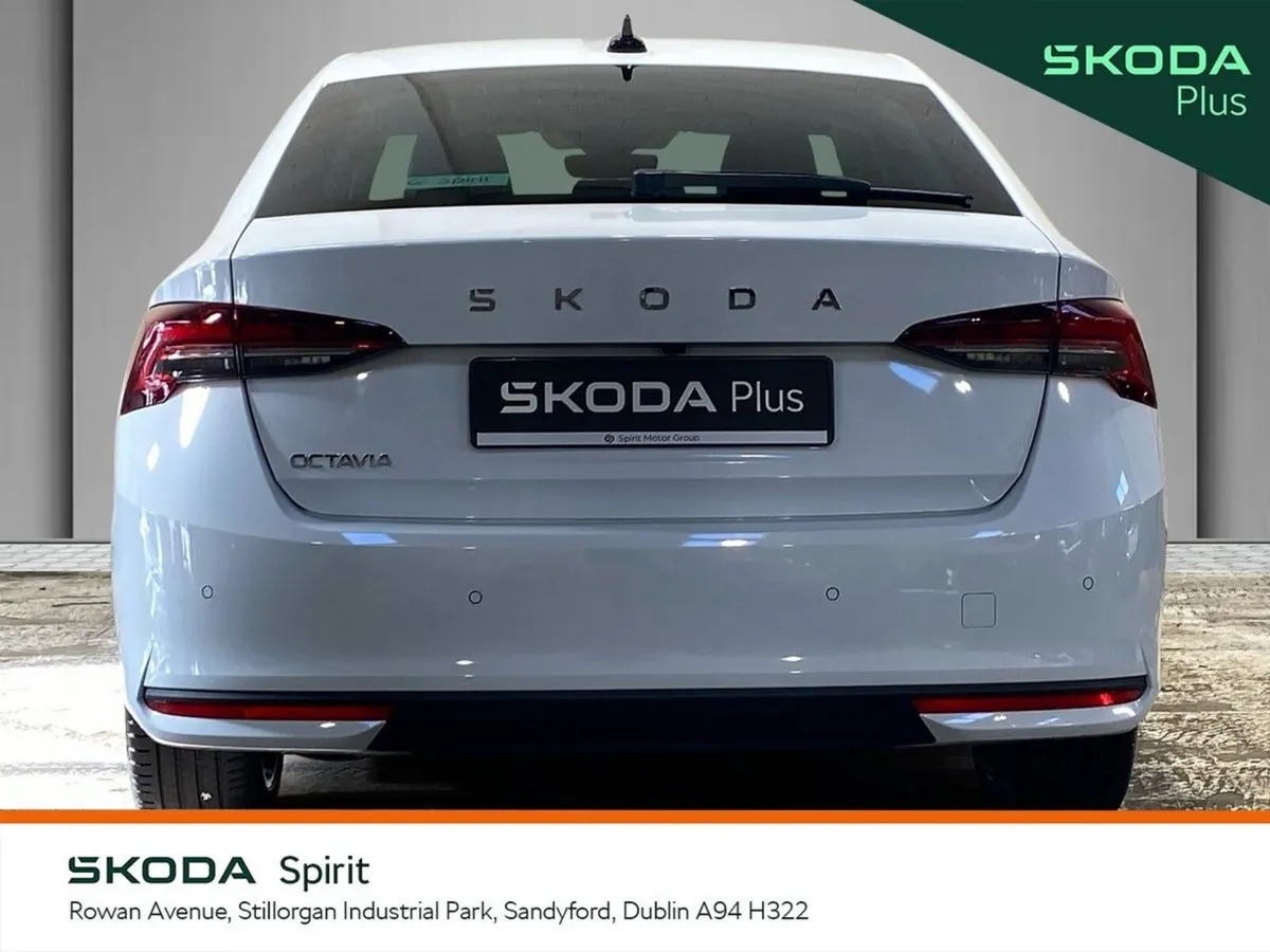 Skoda Octavia Saloon, Petrol, 2024, White