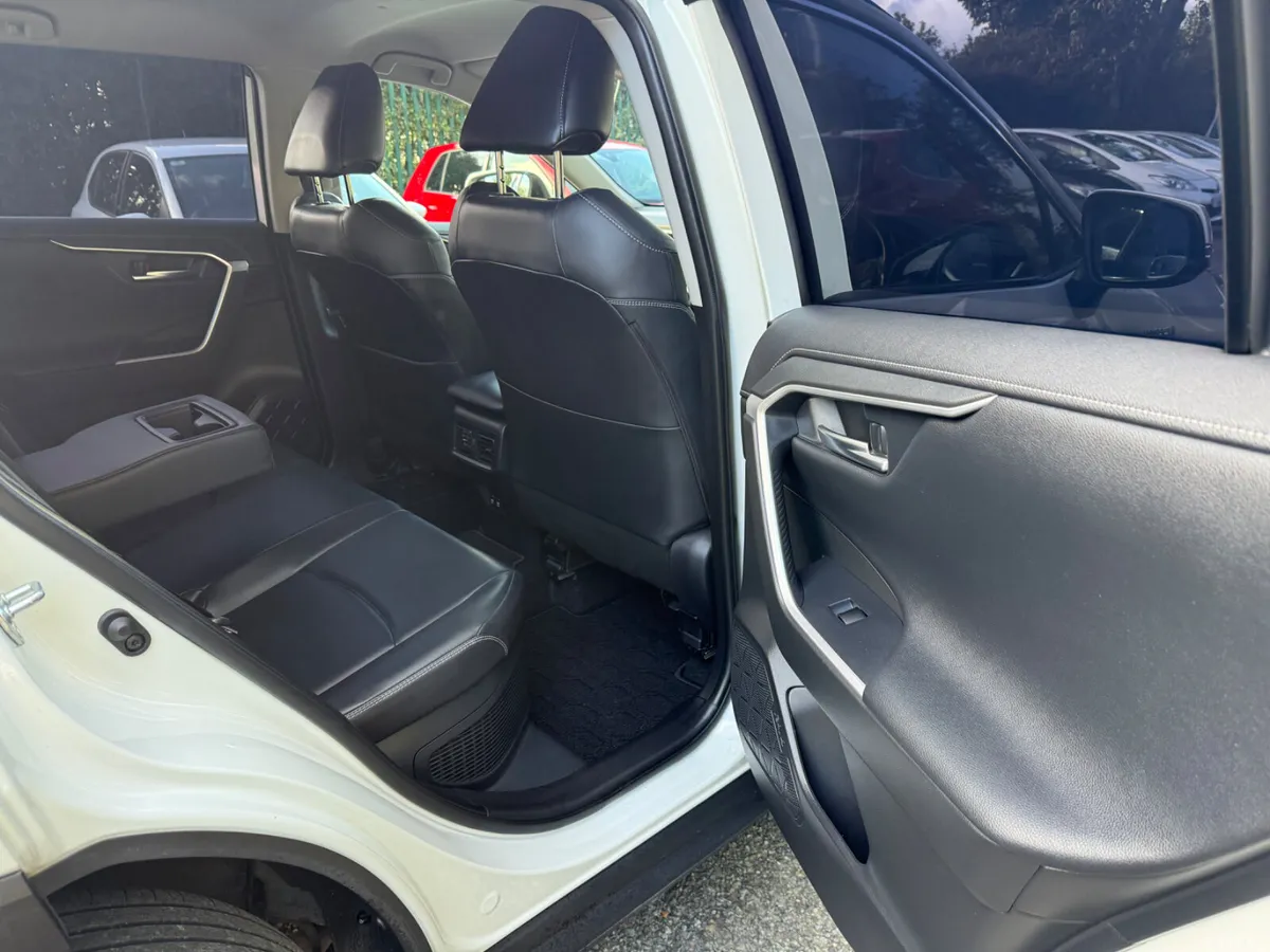 Toyota RAV4 SUV, Petrol Hybrid, 2020, White