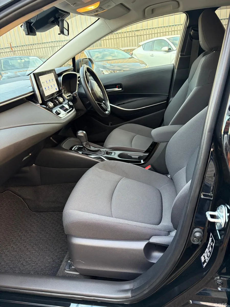 Toyota Corolla Estate, Petrol Hybrid, 2023, Black