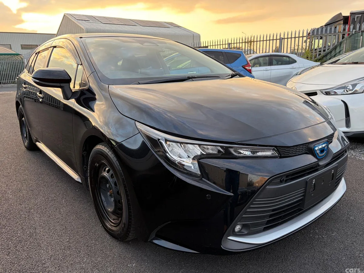 Toyota Corolla Estate, Petrol Hybrid, 2023, Black