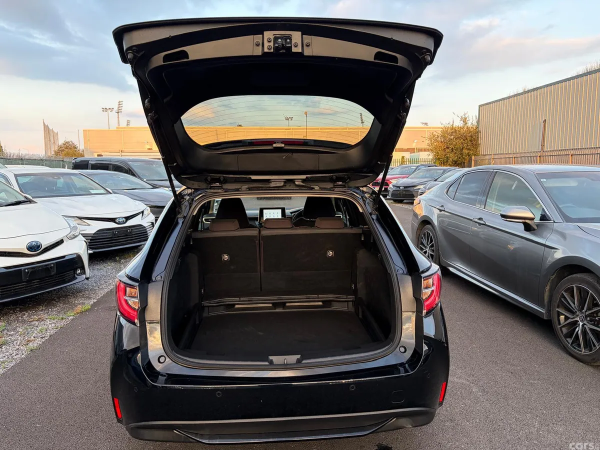 Toyota Corolla Estate, Petrol Hybrid, 2023, Black